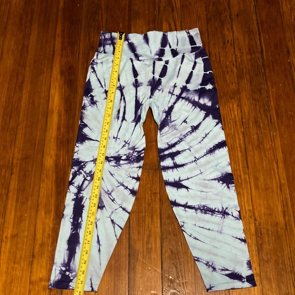 NWT Pink Seamless High Waist 7/8 Workout Tight - Blue Breeze Spiral Tie Dye - Picture 11 of 13